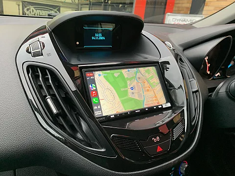 Ford B-Max 2013 model upgraded with Sony XAV-AX4050 Wireless CarPlay Stereo