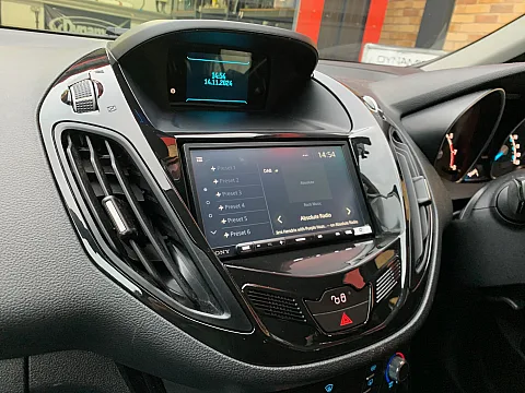 Ford B-Max 2013 model upgraded with Sony XAV-AX4050 Wireless CarPlay Stereo