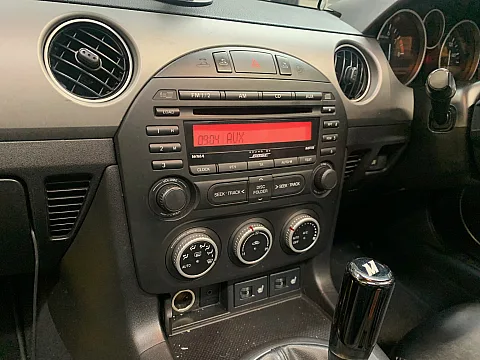 Mazda MX5 2010 factory radio