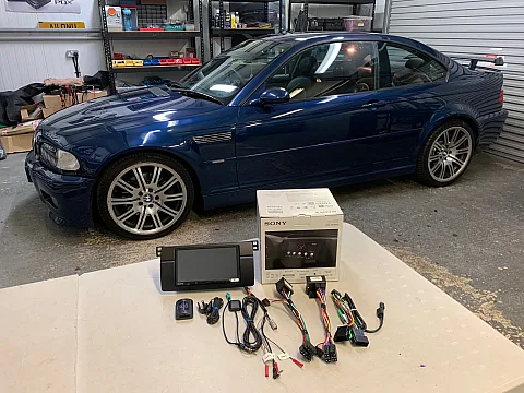 BMW E46 3 Series 2004 Upgraded with Sony XAV-AX4050 Stereo