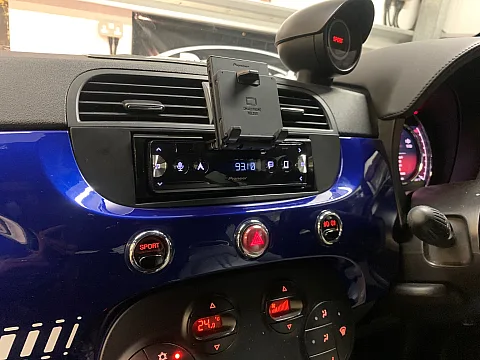 Fiat 500 2015 model upgraded with Pioneer SPH-10BT stereo