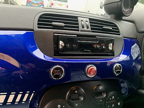 Fiat 500 2015 model upgraded with Pioneer SPH-10BT stereo