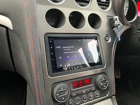 Alfa Romeo Brera 2008 Upgraded with Pioneer SPH-DA160DAB CarPlay Stereo