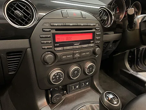 Mazda MX-5 2013 Factory radio