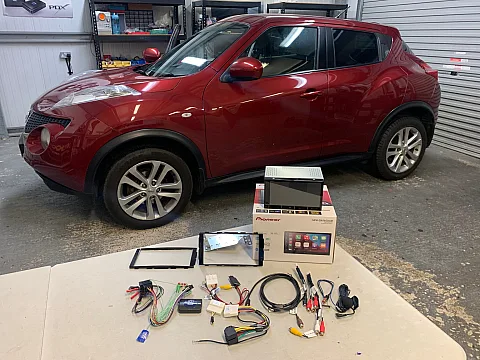 Nissan Juke 2011 model Upgraded with Pioneer SPH-DA160DAB CarPlay Stereo