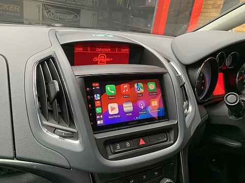 Vauxhall Zafira 2014 upgraded with Kenwood DMX7722DABS CarPlay stereo & CMOS-230 reversing camera