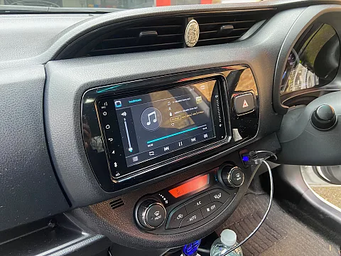 Toyota Yaris 2018 old radio
