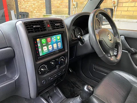 Suzuki Jimny upgraded with JVC KW-M785DBW CarPlay Stereo & Focal Speakers