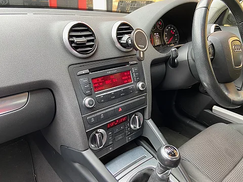 Audi A3 2012 Old Radio