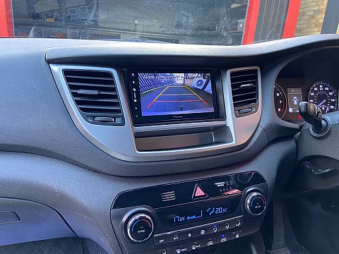Hyundai Tucson 2017 Upgraded with Pioneer SPH-DA77DAB Wireless CarPlay stereo