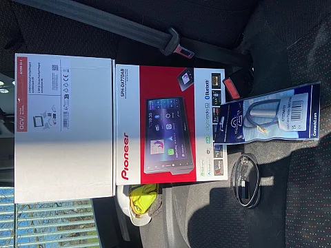 Citroen Relay 2021 Upgraded with a Pioneer SPH-DA77DAB wireless CarPlay stereo