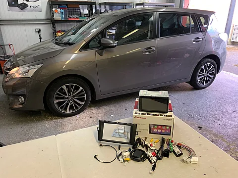 Toyota Corolla Verso 2016 upgraded with the Pioneer SPH-DA77DAB wireless Car Play stereo
