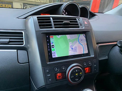 Toyota Corolla Verso 2016 upgraded with the Pioneer SPH-DA77DAB wireless Car Play stereo