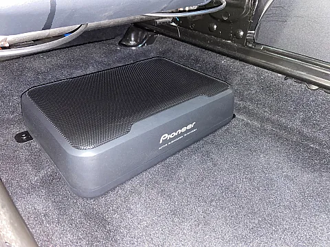 Fiat Abarth 595 2017 Upgraded with a Pioneer TS-WX130EA amplified bass unit