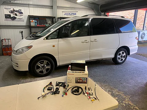 Toyota Previa 2001upgraded with the Pioneer SPH-DA160DAB Car Play / Android Auto car stereo