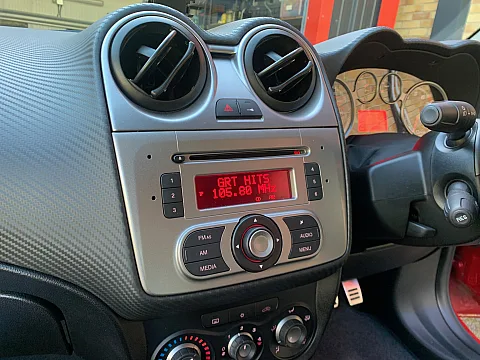 Alfa Romeo Mito 2013 factory radio