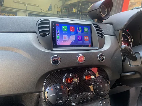 Fiat 500 2010 upgraded with the Pioneer SPH-DA77DAB Wireless CarPlay Stereo