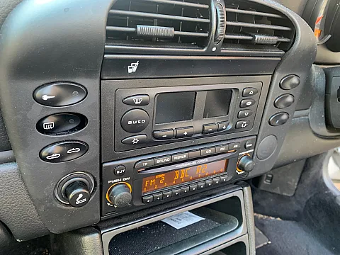 Porsche 996 2003 factory radio