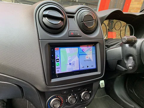 Alfa Romeo Mito 2014 upgraded with Pioneer SPH-DA360DAB wireless CarPlay stereo
