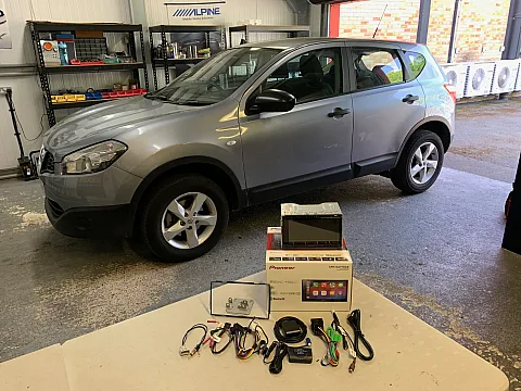 Nissan Qashqai 2010 upgraded with Pioneer SPH-DA77DAB Wireless CarPlay Stereo