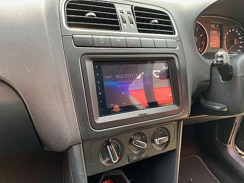 VW Polo 2013 upgraded with Pioneer SPH-DA77DAB Wireless CarPlay Stereo
