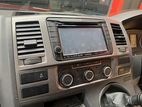 VW Transporter 2013 factory radio
