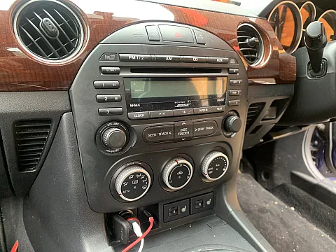 Mazda MX-5 2009 factory radio
