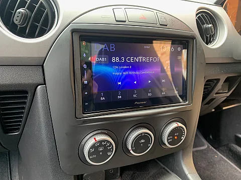 Mazda MX-5 2009 upgraded with a Pioneer SPH-DA77DAB wireless CarPlay stereo
