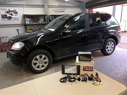 Mercedes-Benz ML 2009 upgraded with Pioneer SPH-DA77DAB wireless Car Play / Android Auto stereo