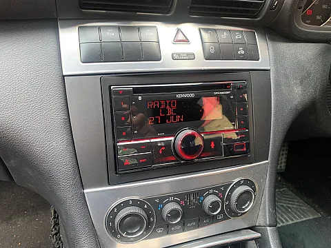 Mercedes C180 2006 model upgraded with Kenwood DPX-5200BT Bluetooth stereo