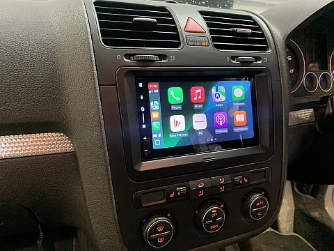 VW Golf 2008 upgraded with Pioneer SPH-DA77DAB Wireless CarPlay Stereo