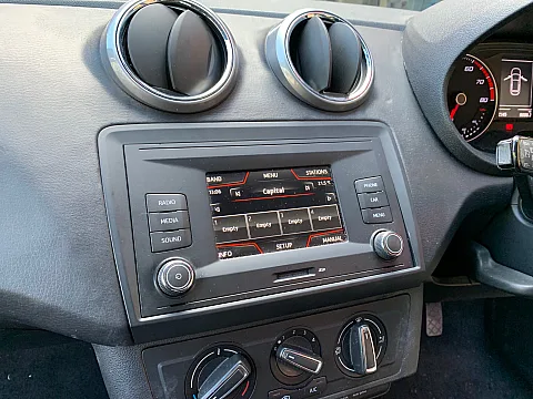 Seat Ibiza 2016 Factory Radio