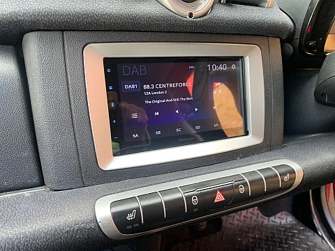Smart Car 2014 fitted with Pioneer SPH-DA160DAB CarPlay Stereo