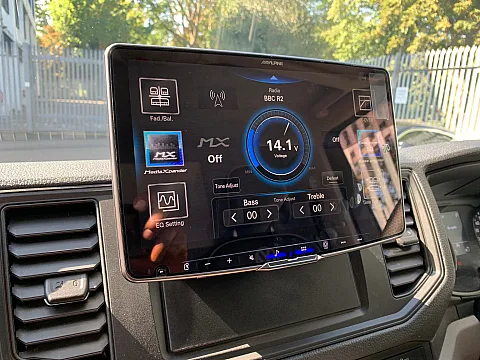 VW Crafter 2022 upgraded with Alpine ILX-F115D Car Stereo