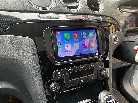 Ford S-MAX 2014 upgraded with Pioneer SPH-DA77DAB CarPlay Stereo