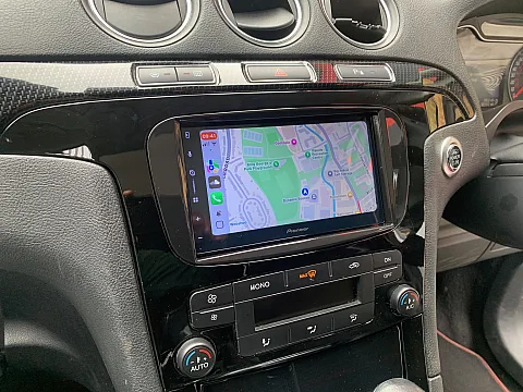 Ford S-MAX 2014 upgraded with Pioneer SPH-DA77DAB CarPlay Stereo