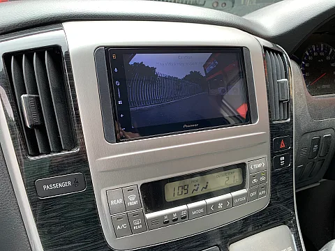 Toyota Alphard 2005 fitted with Pioneer SPH-DA77DAB wireless CarPlay Android Auto stereo