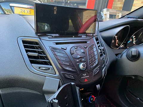 Ford Fiesta 2016 Factory radio