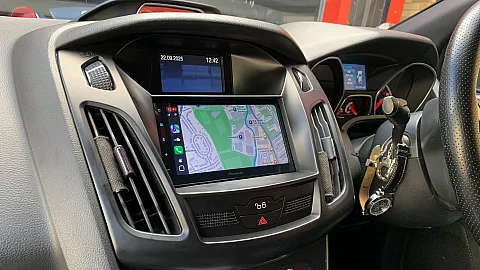 Ford Focus 2014 model upgraded with Pioneer SPH-DA160DAB CarPlay / Android Auto Stereo