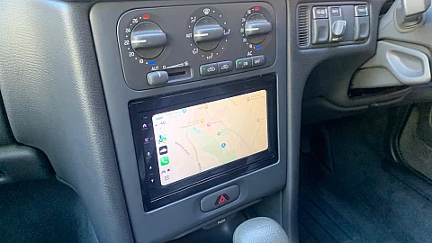 Volvo V70 1998 upgraded with Kenwood DMX6523DABS CarPlay Stereo