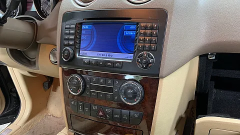 Mercedes ML 2008 Factory Radio