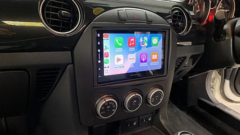 Mazda MX-5 2013 Upgraded with Pioneer SPH-DA77DAB CarPlay Stereo