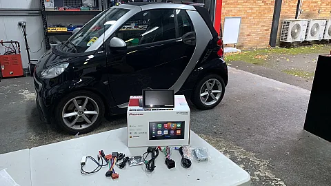 Smart Car 2012 upgraded with Pioneer SPH-EVO64DAB CarPlay/Android Auto Stereo