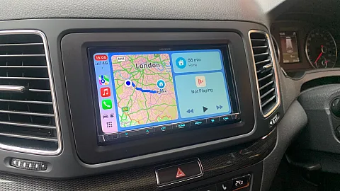 Seat Alhambra 2017 upgraded with Kenwood DMX8021DABS Apple CarPlay Stereo