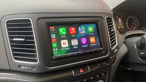 Seat Alhambra 2017 upgraded with Kenwood DMX8021DABS Apple CarPlay Stereo