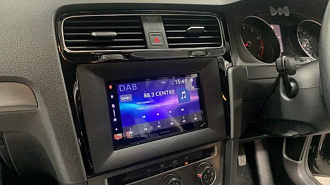 VW Golf 2014 upgraded with Pioneer SPH-DA77DAB CarPlay stereo Upgrade Kit