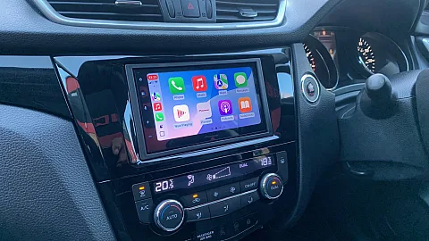 Nissan Qashqai 2015 fitted with Pioneer SPH-DA77DAB CarPlay stereo