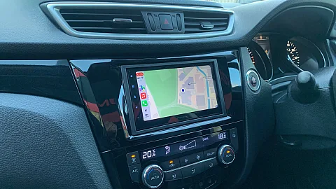 Nissan Qashqai 2015 fitted with Pioneer SPH-DA77DAB CarPlay stereo