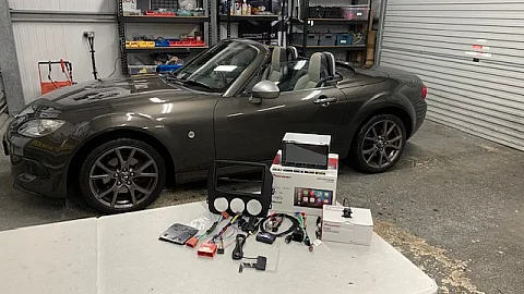 Mazda MX-5 2015 upgraded with Pioneer SPH-DA160DAB CarPlay stereo