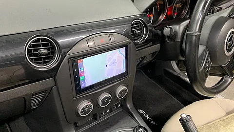 Mazda MX-5 2015 upgraded with Pioneer SPH-DA160DAB CarPlay stereo